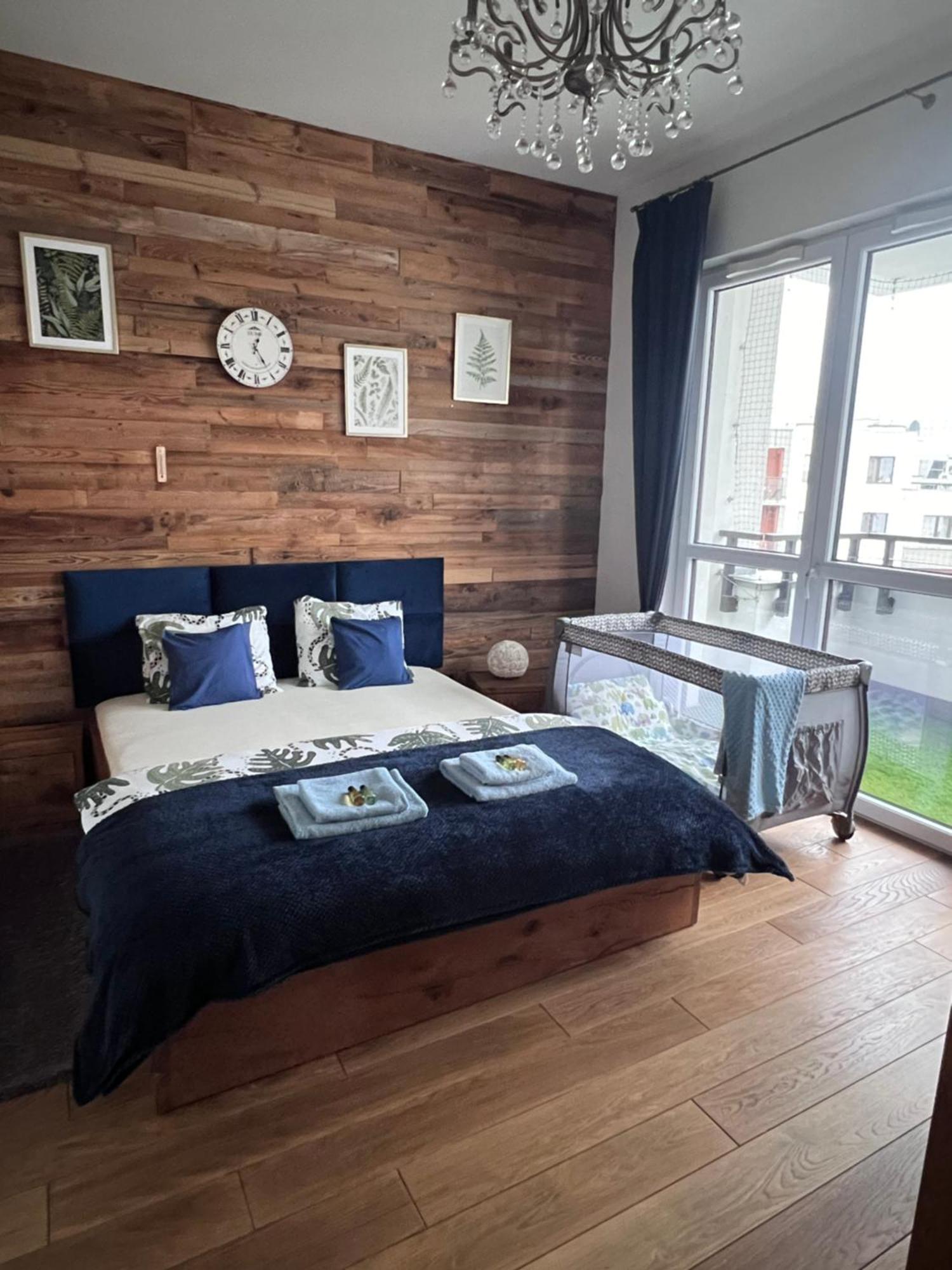 Lake Park Apartament With Free Parking Airport Netflix Apartment Warsaw Luaran gambar
