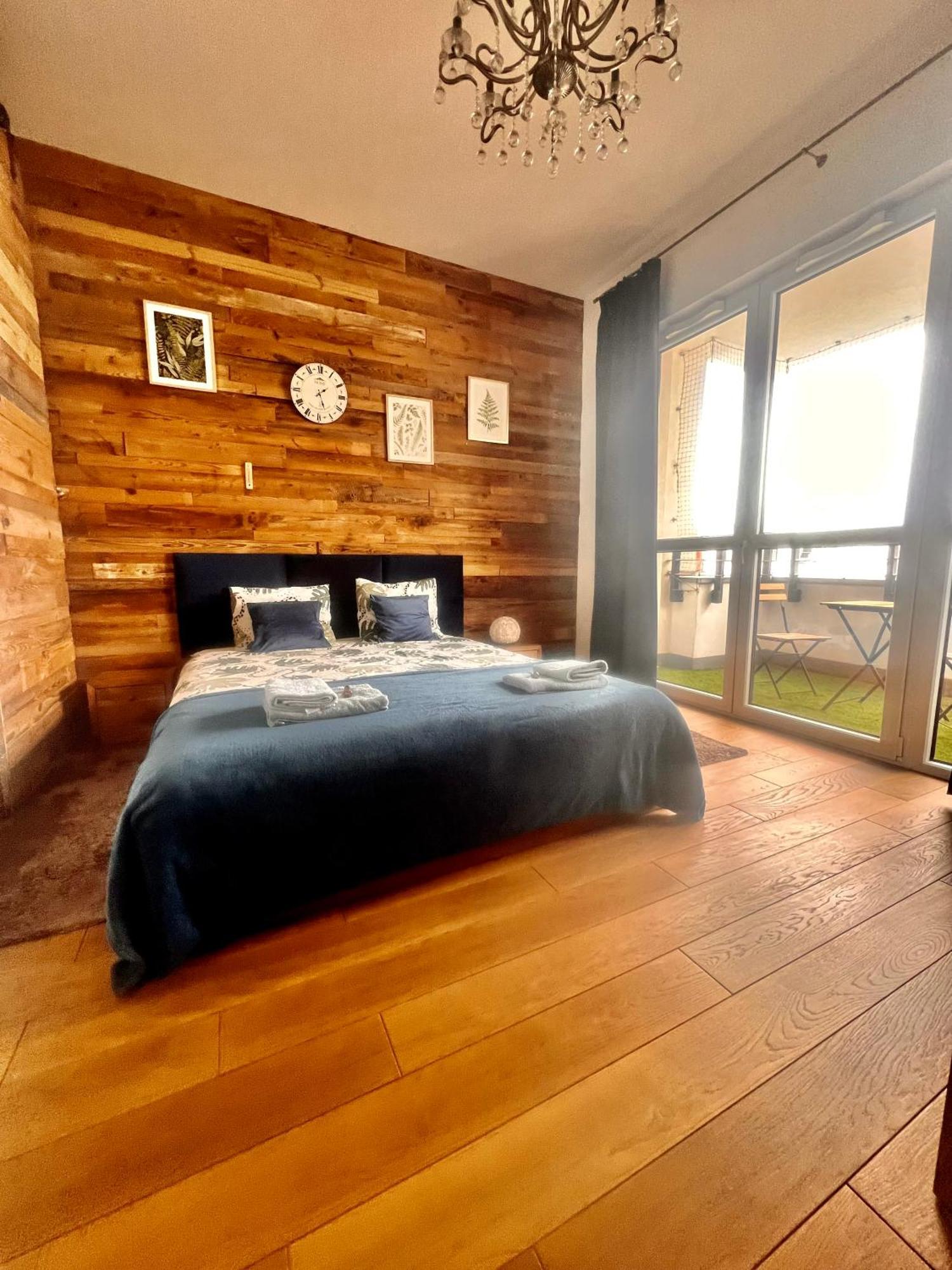Lake Park Apartament With Free Parking Airport Netflix Apartment Warsaw Luaran gambar
